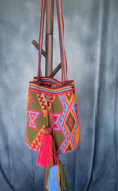 ELENA WAYUU BAG, Wayuu bags, Mochila wayuu, Crochet bag, Handmade bag, wayuu crossbody bag, hippie style, ethnic bag, Colombia bags