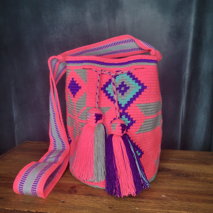 DAMARIS WAYUU BAG, Wayuu bags, Mochila wayuu, Crochet bag, Handmade bag, wayuu crossbody bag, hippie style, ethnic bag, Colombia bags