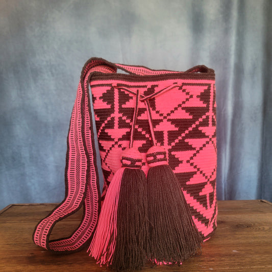 ERIKA WAYUU BAG, Wayuu bags, Mochila wayuu, Crochet bag, Handmade bag, wayuu crossbody bag, hippie style, ethnic bag, Colombia bags