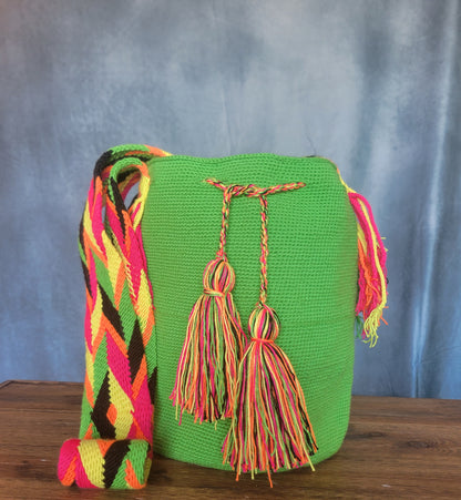 VALERIA WAYUU BAG, Wayuu bags, Mochila wayuu, Crochet bag, Handmade bag, wayuu crossbody bag, hippie style, ethnic bag, Colombia bags