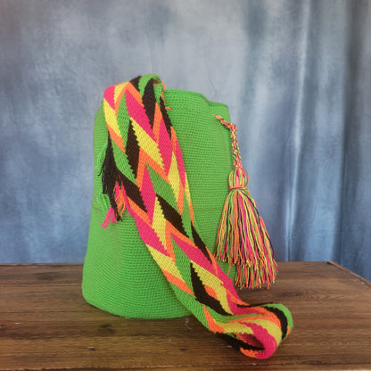 VALERIA WAYUU BAG, Wayuu bags, Mochila wayuu, Crochet bag, Handmade bag, wayuu crossbody bag, hippie style, ethnic bag, Colombia bags