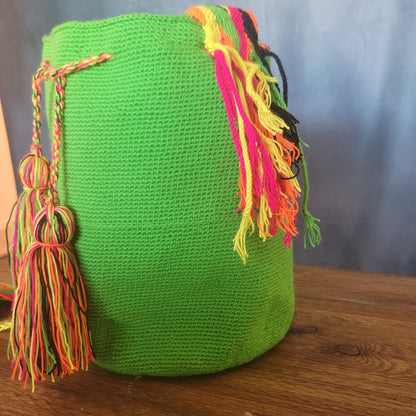 VALERIA WAYUU BAG, Wayuu bags, Mochila wayuu, Crochet bag, Handmade bag, wayuu crossbody bag, hippie style, ethnic bag, Colombia bags