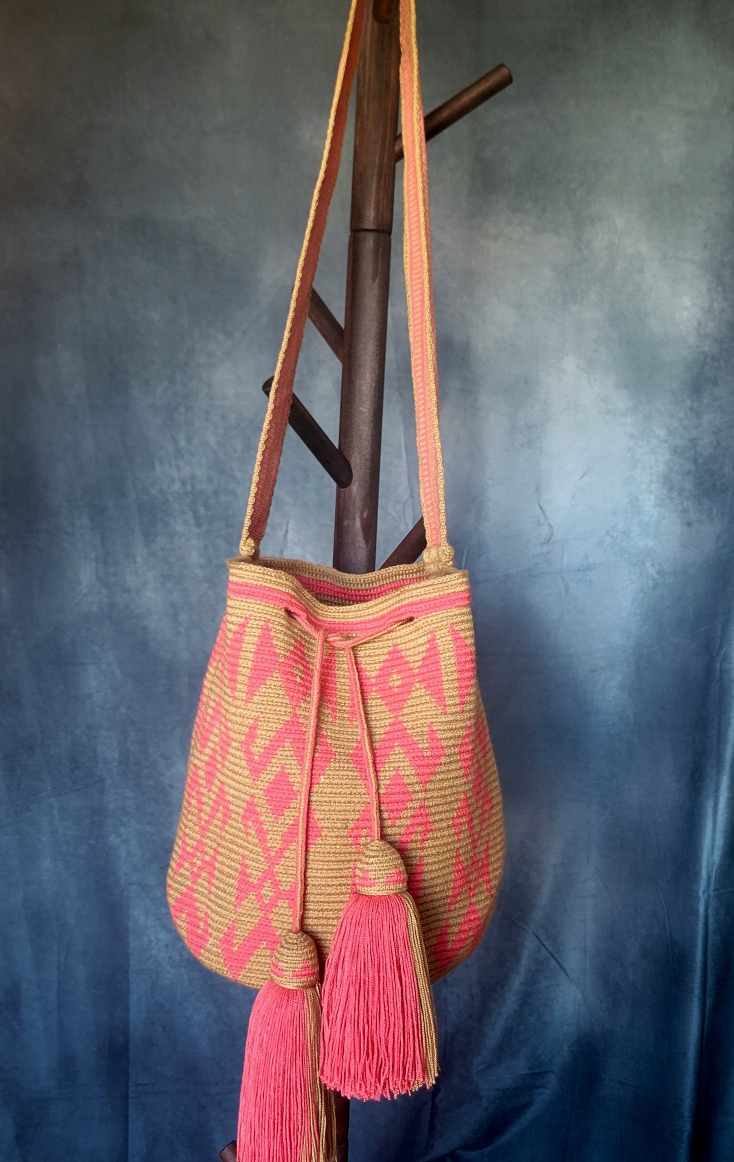 ELIZABETH WAYUU BAG, Wayuu bags, Mochila wayuu, Crochet bag, Handmade bag, wayuu crossbody bag, hippie style, ethnic bag, Colombia bags