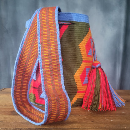 YADIRA WAYUU BAG, Wayuu bags, Mochila wayuu, Crochet bag, Handmade bag, wayuu crossbody bag, hippie style, ethnic bag, Colombia bags