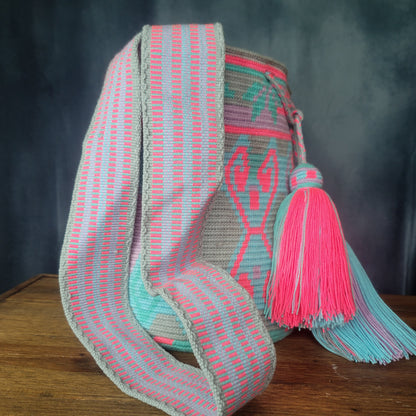 ZORAIDA WAYUU BAG, Wayuu bags, Mochila wayuu, Crochet bag, Handmade bag, wayuu crossbody bag, hippie style, ethnic bag, Colombia bags