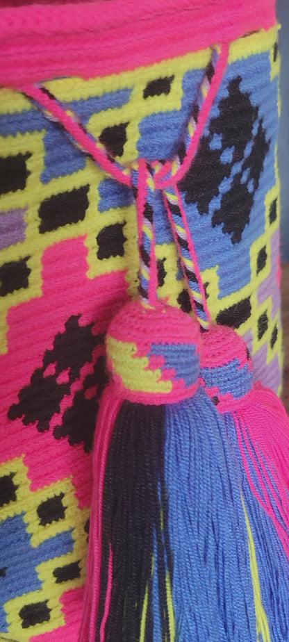 KRISTIN WAYUU BAG, Wayuu bags, Mochila wayuu, Crochet bag, Handmade bag, wayuu crossbody bag, hippie style, ethnic bag, Colombia bags