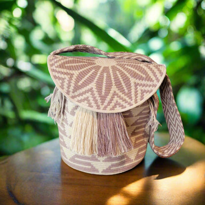 ELIMAR WAYUU BAG, Traditional Best-Selling WAYUU Bag, Original Crochet Crossbody, Handmade Colombian Bucket Bag, Mochila Wayuu, boho handbag, hippie, handbag, retro handbag, beige, nude, taupe handbag