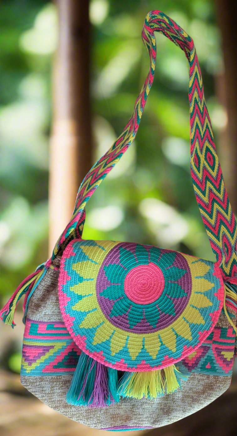 KATIRIA WAYUU BAG, Traditional Best-Selling WAYUU Bag, Original Crochet Crossbody, Handmade Colombian Bucket Bag, Mochila Wayuu, boho handbag, hippie, handbag, multi-color handbag