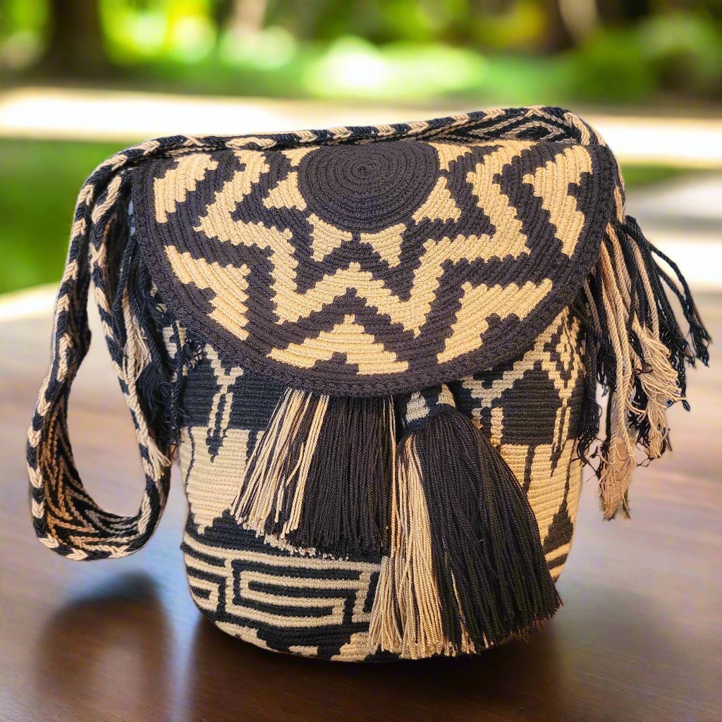 EMMA WAYUU BAG, Traditional Best-Selling WAYUU Bag, Original Crochet Crossbody, Handmade Colombian Bucket Bag, Mochila Wayuu, boho handbag, hippie, handbag, stripes handbag, retro handbag, black and camel color handbag