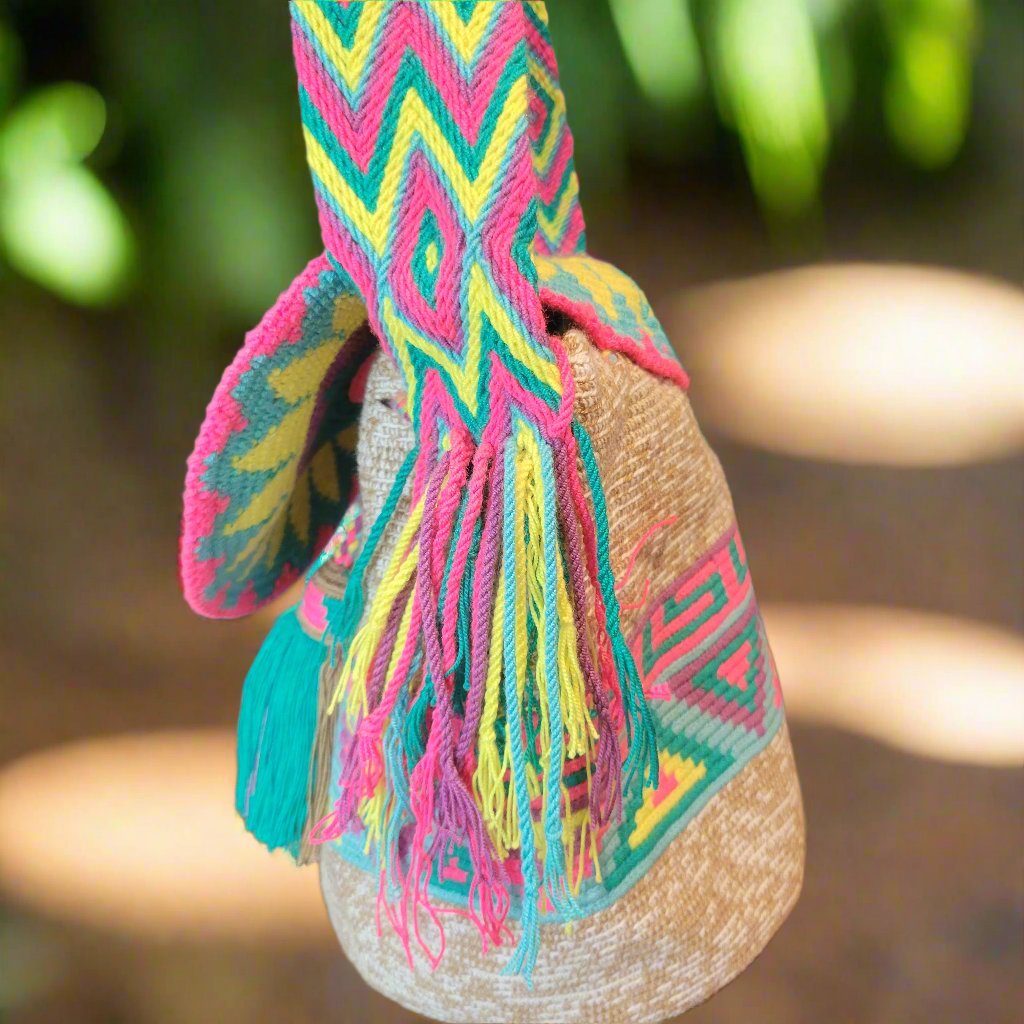 KATIRIA WAYUU BAG, Traditional Best-Selling WAYUU Bag, Original Crochet Crossbody, Handmade Colombian Bucket Bag, Mochila Wayuu, boho handbag, hippie, handbag, multi-color handbag